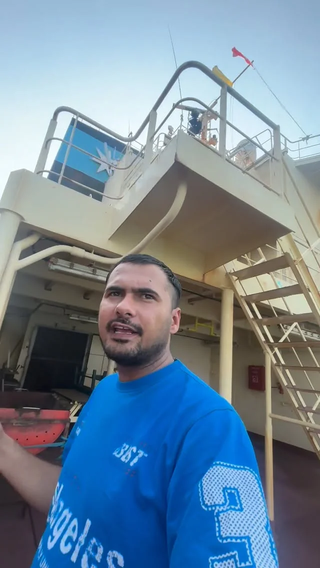 India Aate hii mili Fishing boat⚓️ #trend #explore #merchantnavy #ship #meta