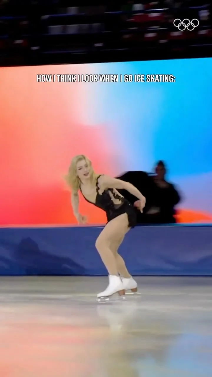 This spread eagle and knee slide combo. Amber Glenn makes it look SO easy. ‍❤️‍ #FigureSkating #WorldFigure