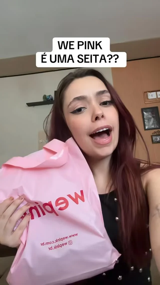 Instagram post by @amanda_ludmi (DWcQGRpklun).