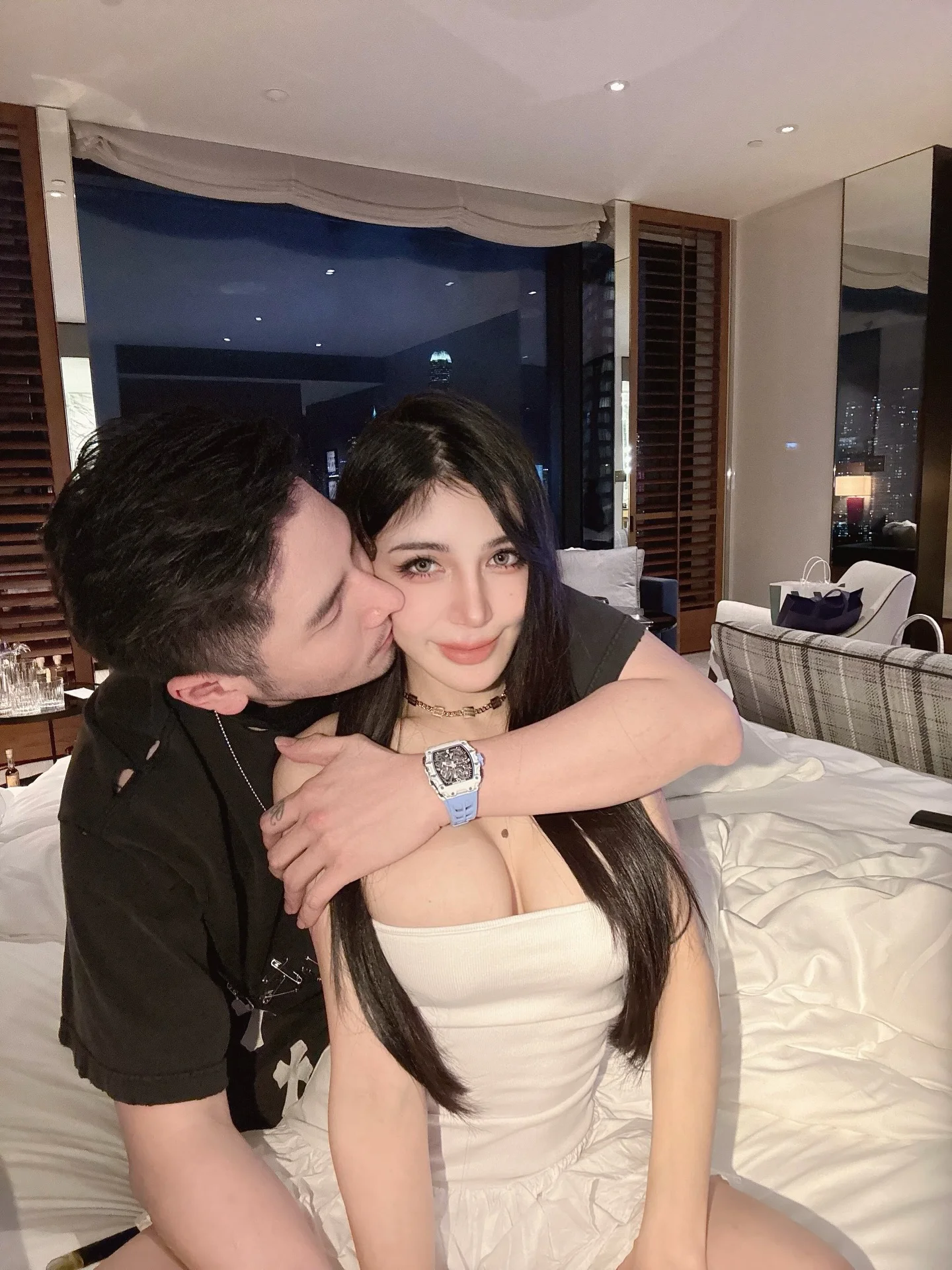 Instagram post by @amandaseet (DWWIk3SiJ5z).