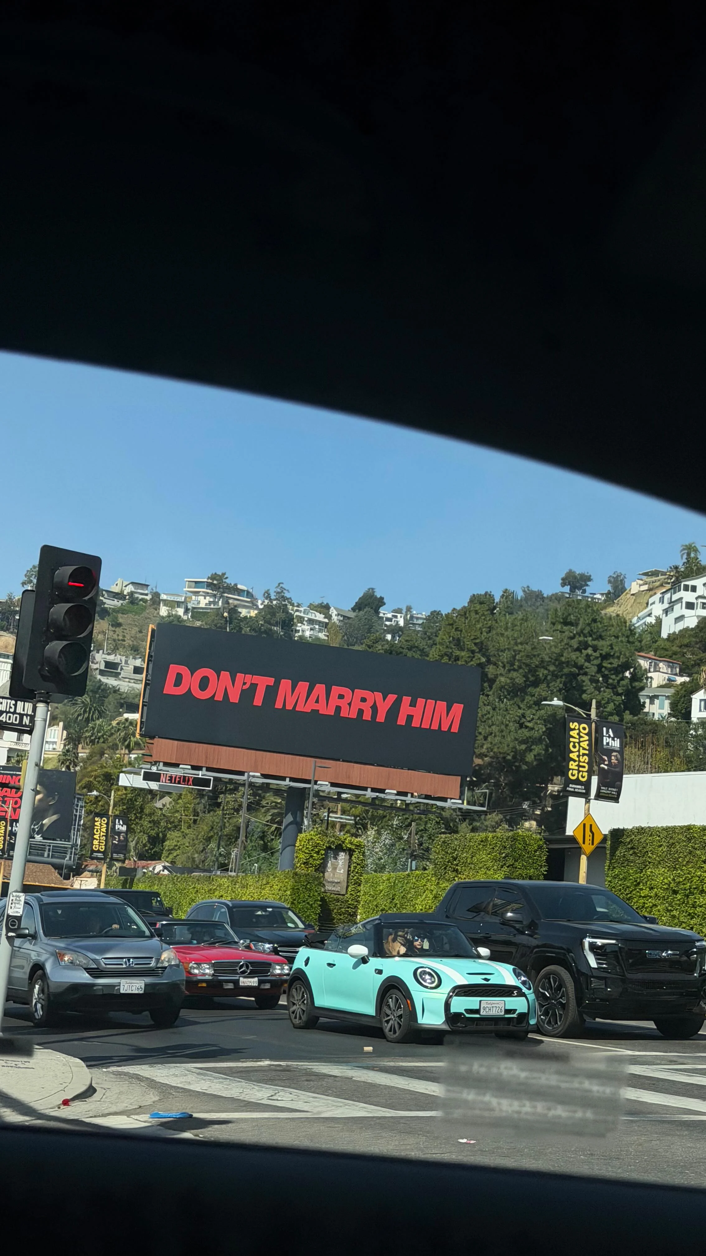 пока окончательно не отрубили интернет, нам надо, чтобы вы увидели наши вишлисты правда непонятно зачем